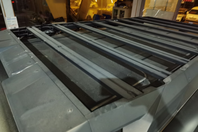 猛士917 2023款 纯电基础版局部细节57