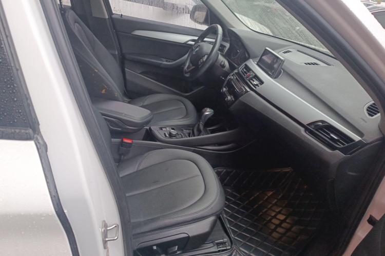 宝马X1 2016款 sDrive18Li 时尚型中控内饰41