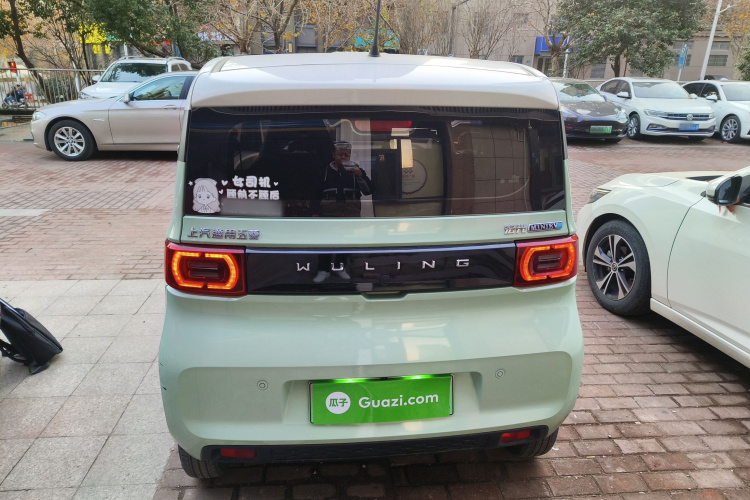 五菱汽车 宏光MINIEV 2022款 马卡龙时尚款 磷酸铁锂车身外观6004