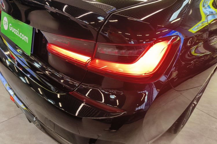 宝马3系 2021款 改款 320Li M运动套装车身外观9