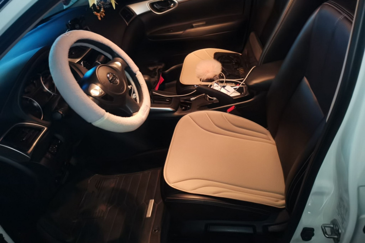 日产 轩逸 2022款 经典 1.6XE CVT舒适版中控内饰19