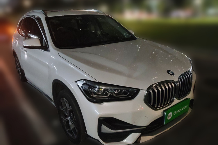 宝马X1 2020款 sDrive20Li 尊享型车身外观6002