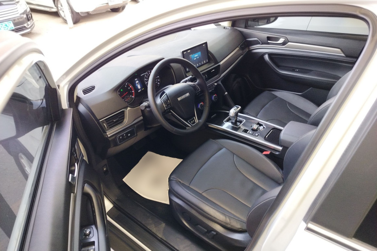 哈弗H6 2021款 运动版 1.5T 自动精英智联型 U型格栅中控内饰20