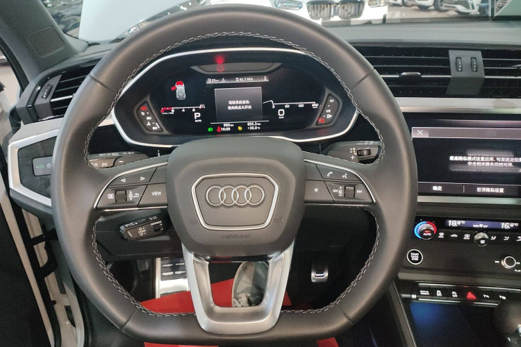 奥迪Q3 2024款 40 TFSI 时尚动感型中控内饰13