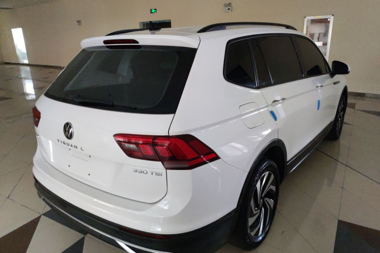 大众 途观L 2022款 330TSI 自动两驱舒享版车身外观7