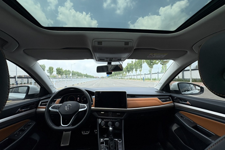 大众 宝来 2023款 200TSI DSG悦行PRO版中控内饰7003