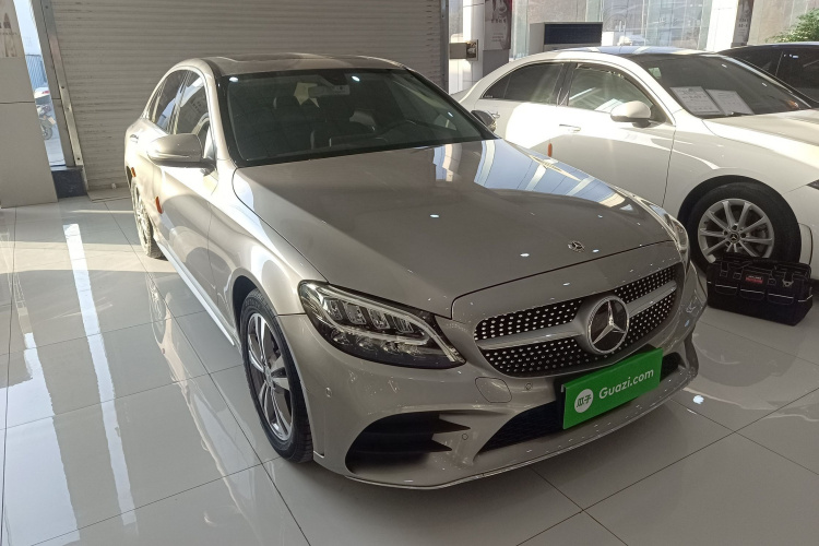 奔驰C级 2020款 C 200 L 时尚型运动版车身外观3