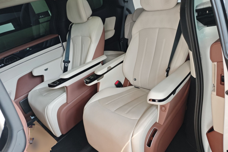 比亚迪 夏 2025款 DM-i 1.5T 180km 卓越型中控内饰21