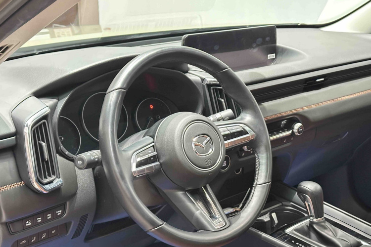 马自达CX-50行也 2023款 2.5L 尊行版中控内饰7008