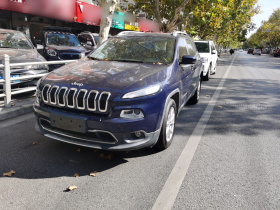 Jeep 自由光 2017款 2.4L 领先智能版