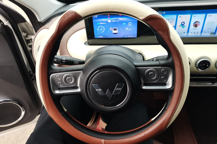 五菱汽车 五菱缤果 2023款 333km 悦享+款中控内饰13