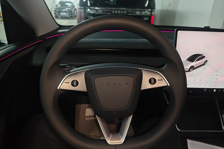 特斯拉 Model Y 2025款 长续航全轮驱动 首发版局部细节13