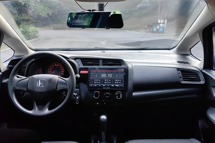 本田 飞度 2016款 1.5L LX CVT舒适型中控内饰7001