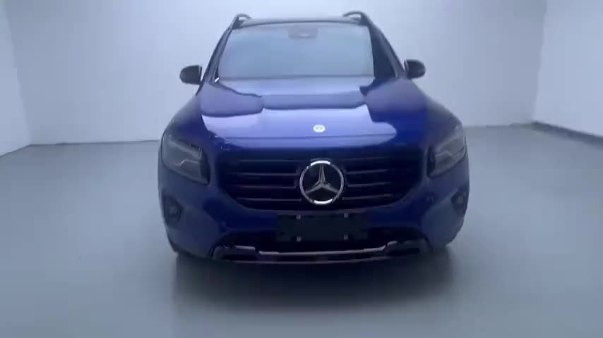 奔驰GLB 2024款 GLB 220 4MATIC实拍1