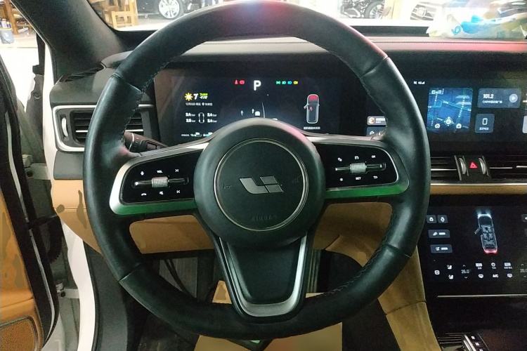 理想汽车 理想ONE 2021款 增程6座版中控内饰13