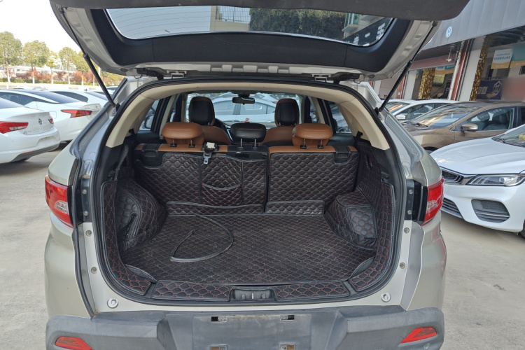 东南DX7 2015款 1.5T 自动豪华型机舱底盘23