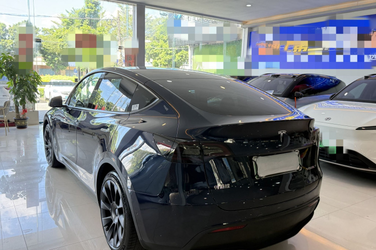 特斯拉 Model Y 2022款 后轮驱动版车身外观6005