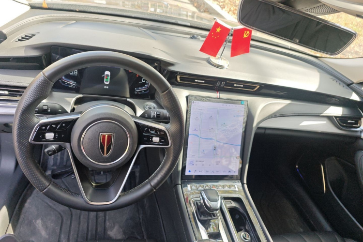 红旗H5 2023款 2.0T 自动智联旗享版中控内饰12