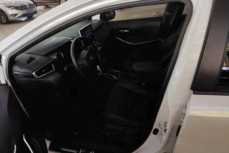 丰田 雷凌 2021款 185T CVT豪华版局部细节19