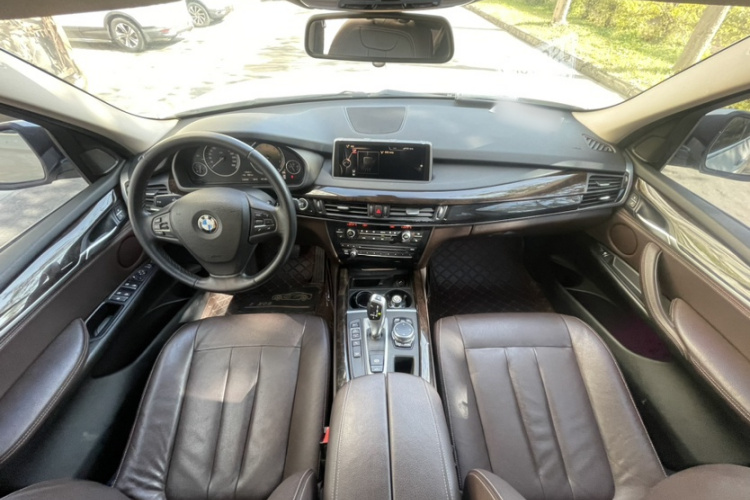 宝马X5(进口) 2015款 xDrive28i中控内饰7008