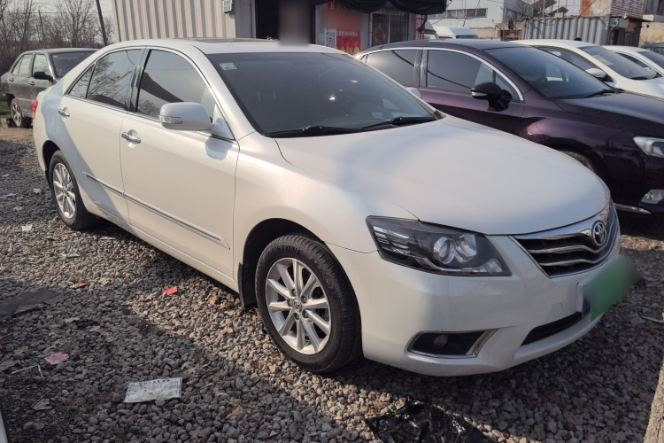 丰田 凯美瑞 2013款 200G 经典豪华版车身外观3