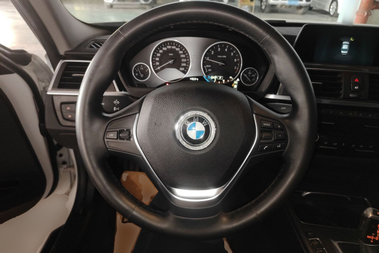 宝马3系 2018款 318Li局部细节13