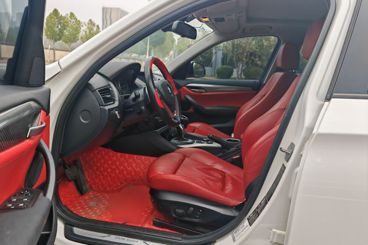 宝马X1 2014款 xDrive20i 运动设计套装中控内饰7003