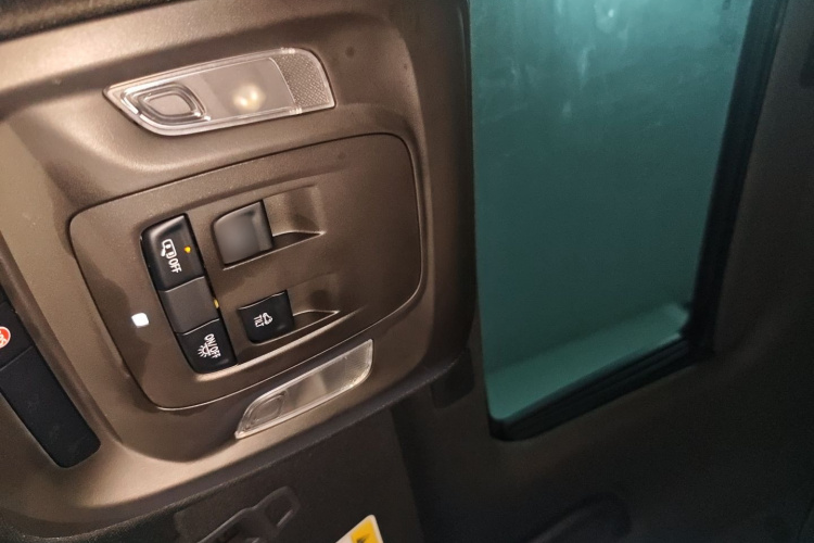 凯迪拉克CT4 2021款 28T 尊贵型中控内饰22