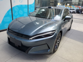 比亚迪 汉L 2025款 DM-p 四驱激光雷达旗舰型