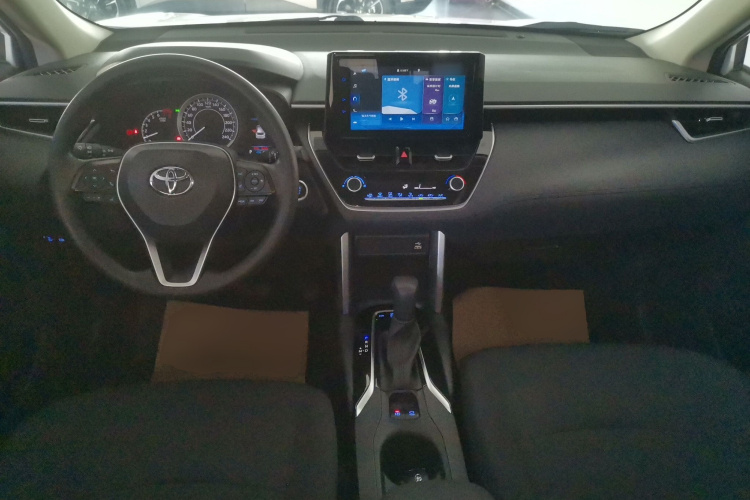 丰田 卡罗拉锐放 2022款 2.0L 豪华版中控内饰7002