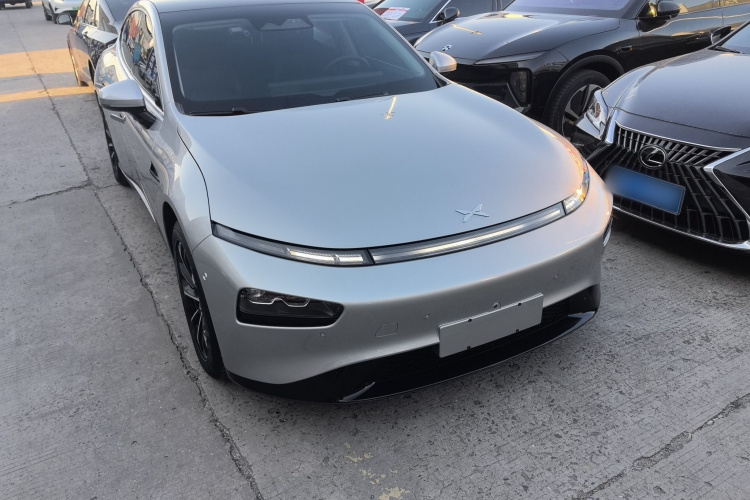 小鹏P7 2023款 586E车身外观6002