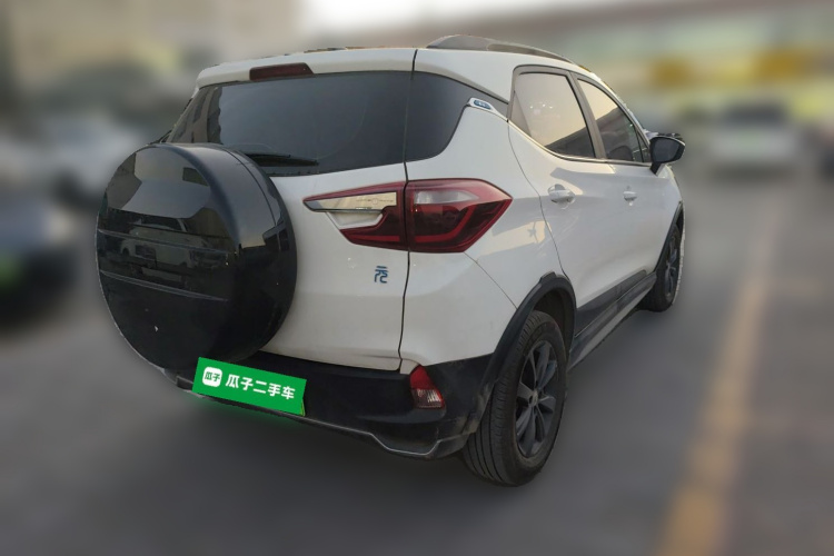 比亚迪 元新能源 2018款 EV360 智联炫酷型车身外观6005