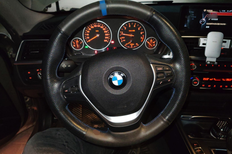 宝马3系 2017款 320Li xDrive 时尚型中控内饰13