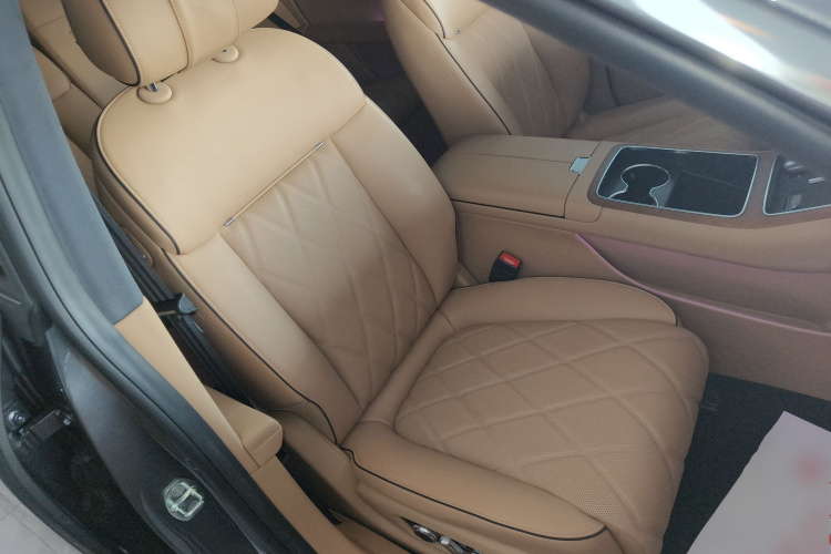 鸿蒙智行 享界S9 2024款 纯电 Ultra 四驱旗舰版局部细节41