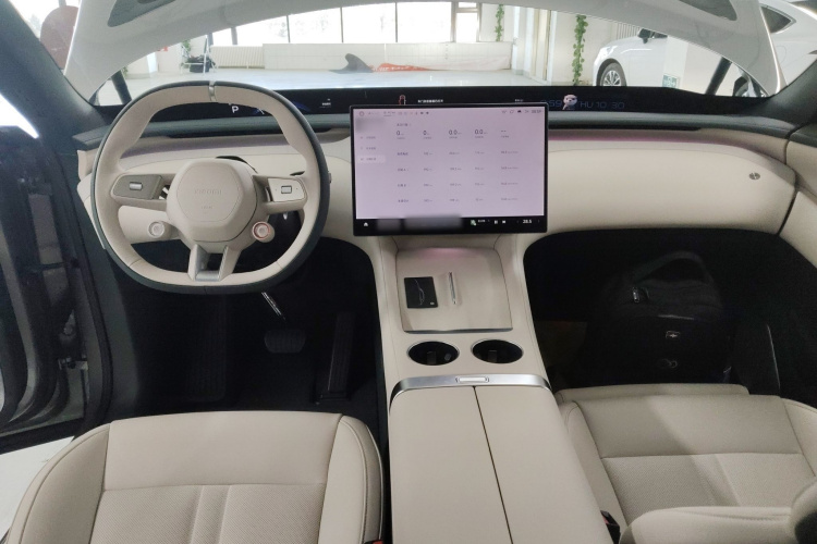 小米汽车 小米YU7 2025款 超长续航后驱版中控内饰7002