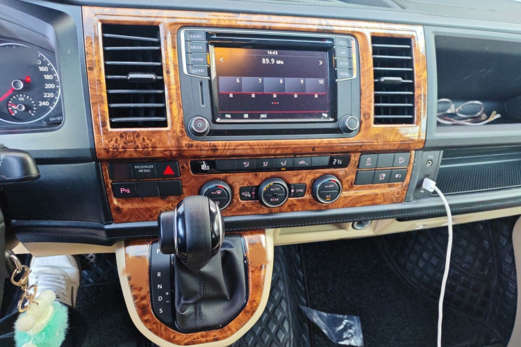 大众 凯路威 2018款 2.0TSI 四驱豪华版 7座局部细节16