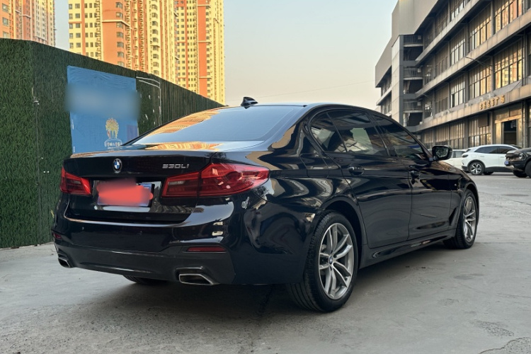 宝马5系 2019款 改款 525Li M运动套装车身外观6006