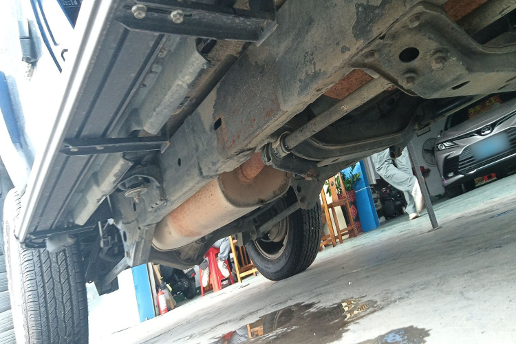 北京BJ40 2016款 40L 2.3T 自动两驱尊贵版局部细节9001