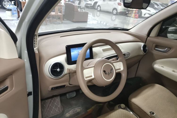 五菱汽车 宏光MINIEV 2025款 四门版 进阶款中控内饰7002