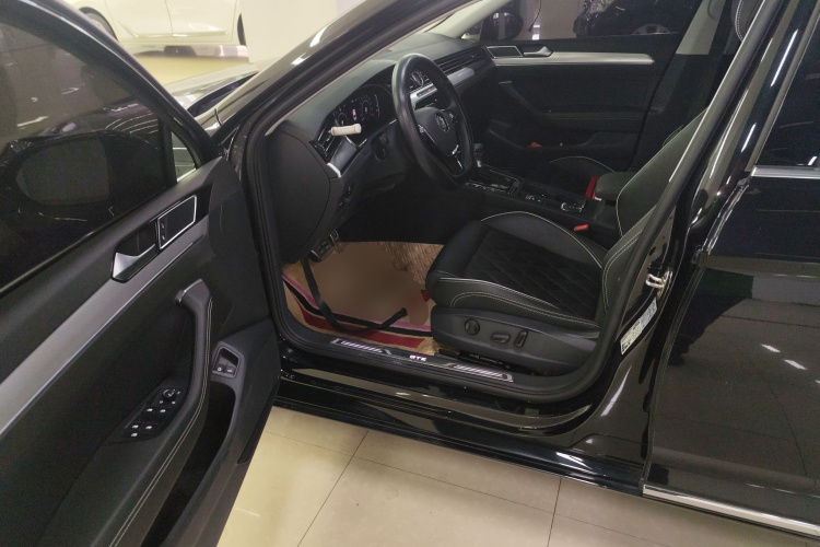 大众 迈腾GTE插电混动 2020款 GTE 豪华型中控内饰20