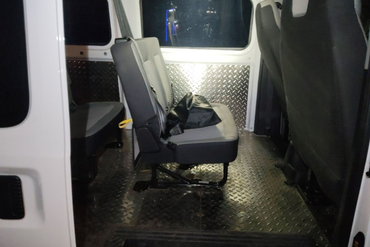 江铃 E福顺 2025款 明窗版 53.58kwh 中轴中顶中控内饰21