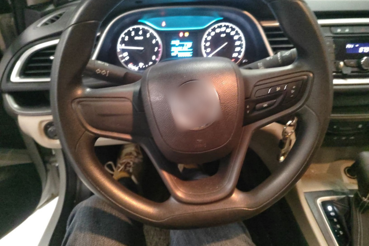 别克 英朗 2015款 15N 自动进取型局部细节13