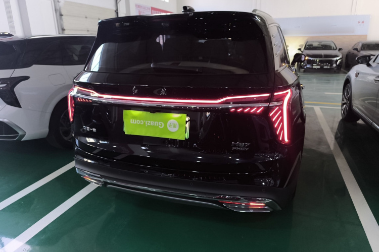 红旗HS7 PHEV 2025款 2.0T PHEV 两驱旗享版 6座车身外观6