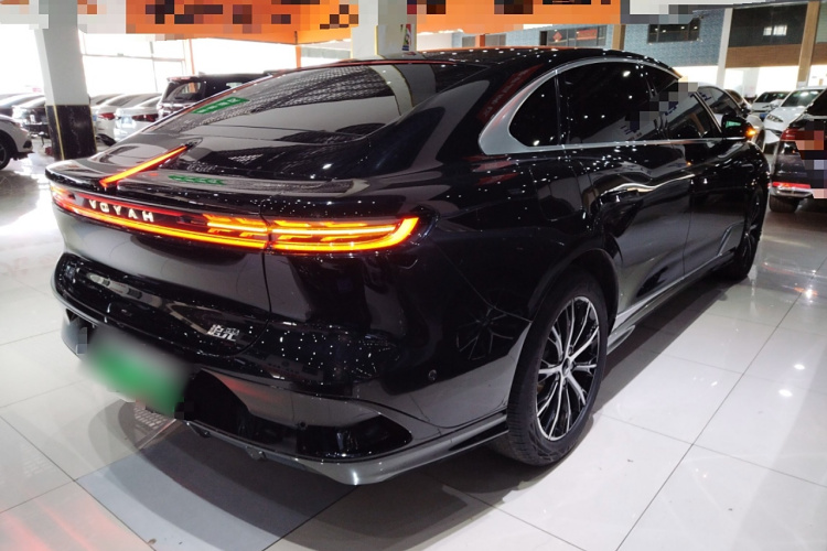 岚图汽车 岚图追光 2024款 PHEV 四驱超长续航行政版车身外观6005