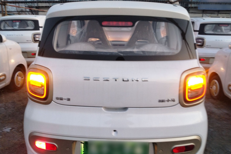 奔腾小马 2026款 222km 萌趣马 Plus车身外观6