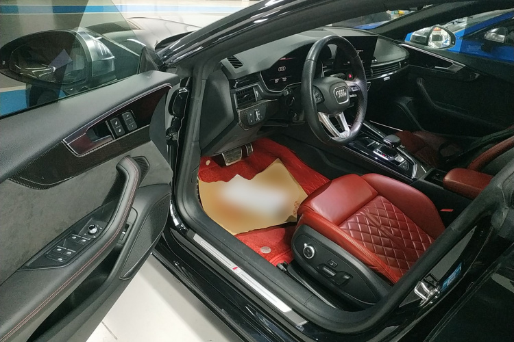 奥迪S5 2020款 S5 3.0T Sportback中控内饰7003