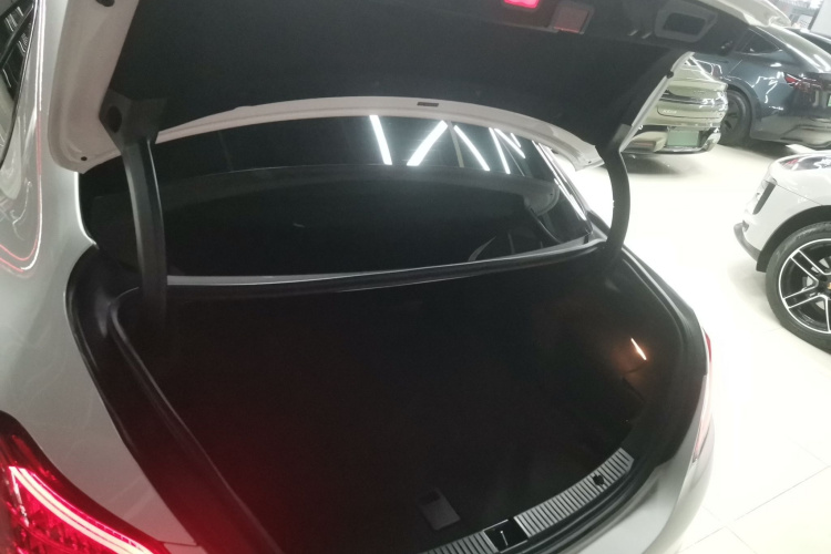 奔驰C级 2021款 C 260 星耀臻藏版局部细节23