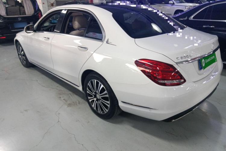 奔驰C级 2016款 C 200 L车身外观4