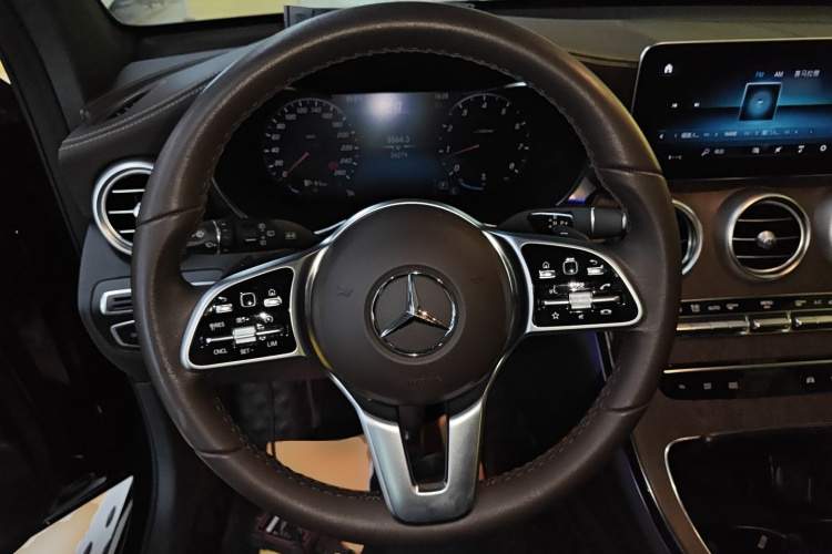 奔驰GLC 2022款 改款二 GLC 260 L 4MATIC 豪华型中控内饰13