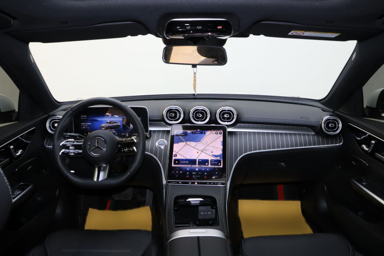 奔驰C级 2023款 改款 C 260 L 运动版中控内饰7003